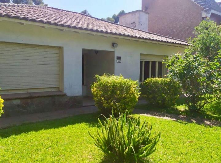 Casa · 200m² · 4 Ambientes · 1 Cochera