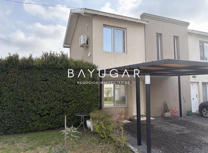 Casa · 65m² · 3 Ambientes · 2 Cocheras