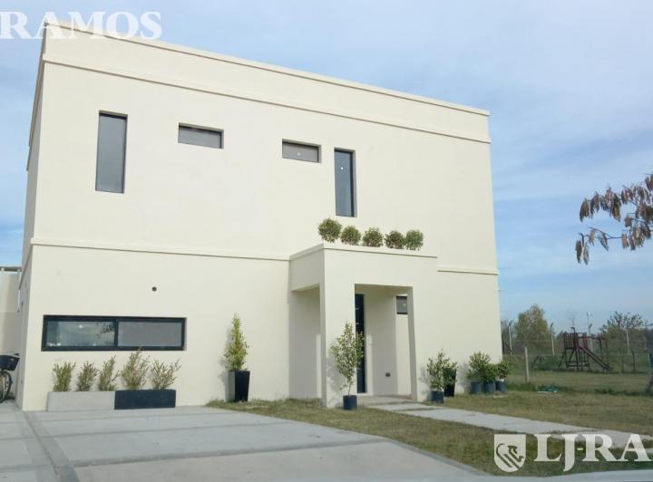 Casa · 150m² · 3 Dormitorios
