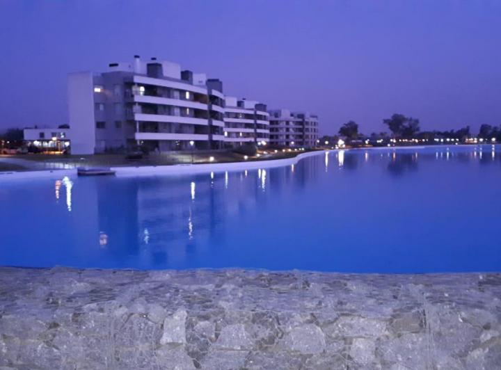 Casa · 200m² · 4 Ambientes · 2 Cocheras
