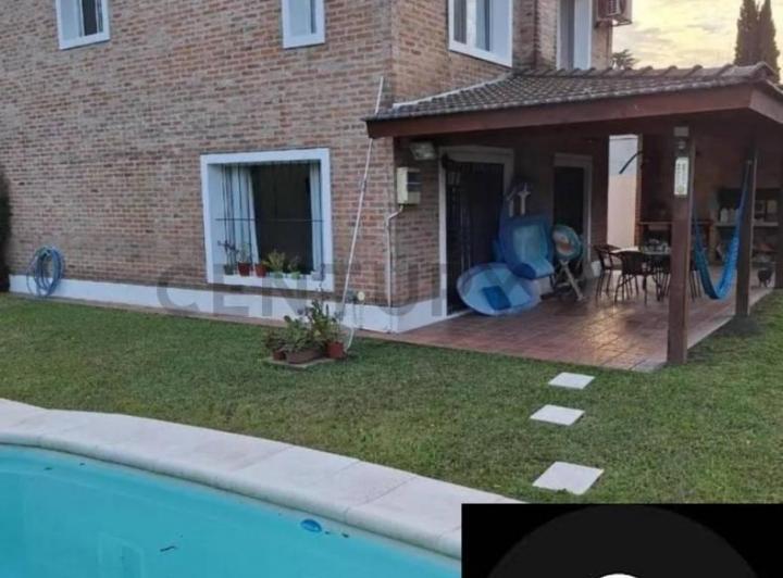 Casa · 160m² · 4 Ambientes · 1 Cochera