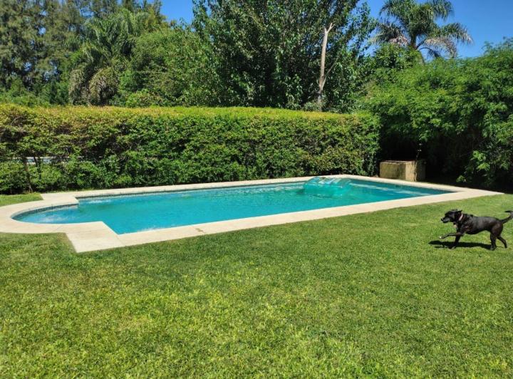 Casa · 180m² · 4 Ambientes · 2 Cocheras