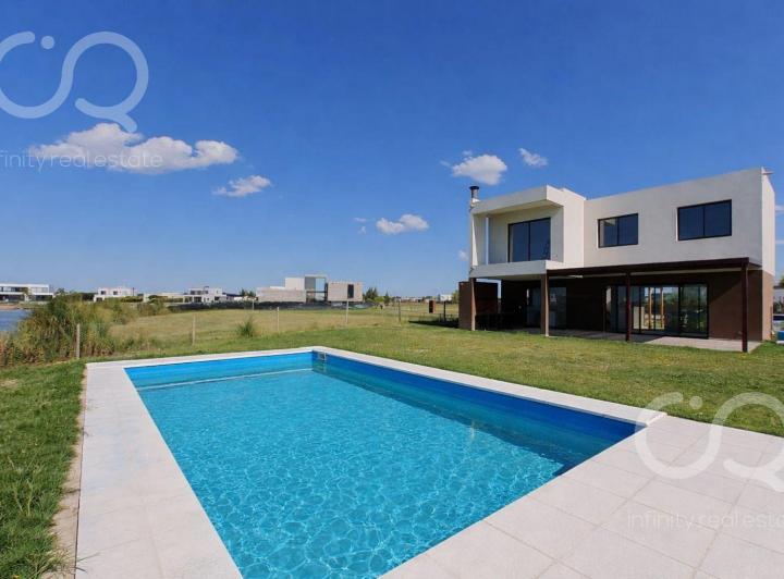 Casa · 190m² · 5 Ambientes