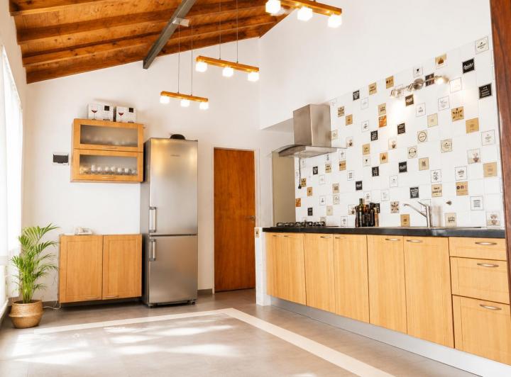 Casa · 115m² · 6 Ambientes · 3 Cocheras