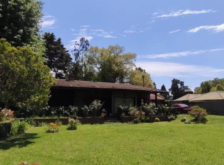 Casa · 240m² · 5 Ambientes · 1 Cochera
