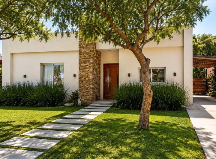 Casa · 120m² · 4 Ambientes · 2 Cocheras