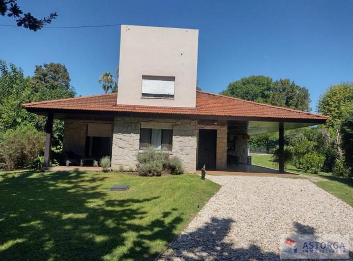 Casa · 950m² · 3 Ambientes