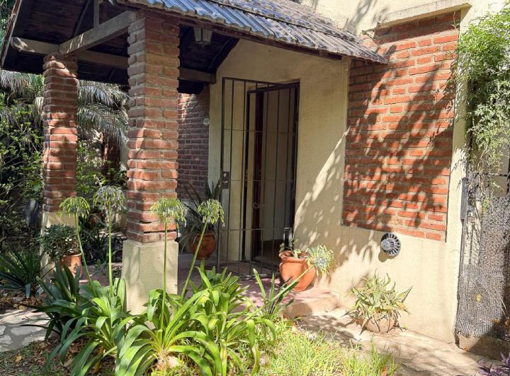 Casa · 210m² · 4 Ambientes