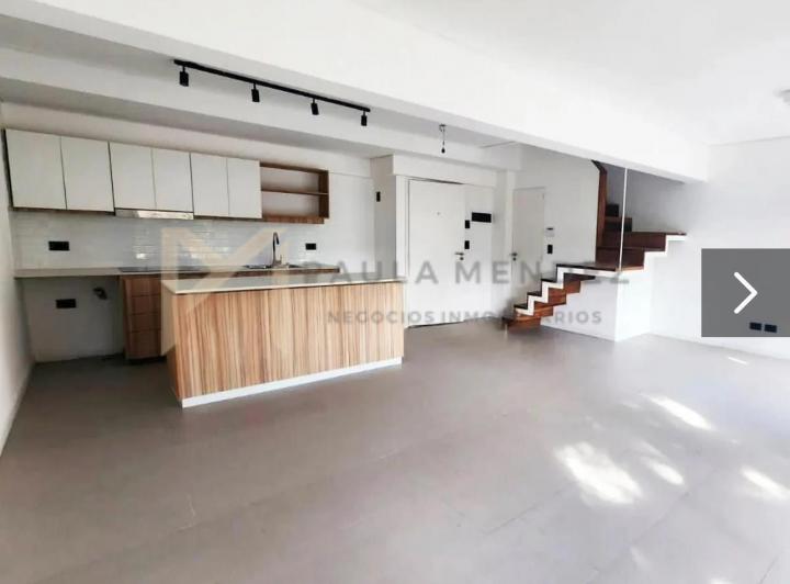 Casa · 82m² · 3 Ambientes · 1 Cochera