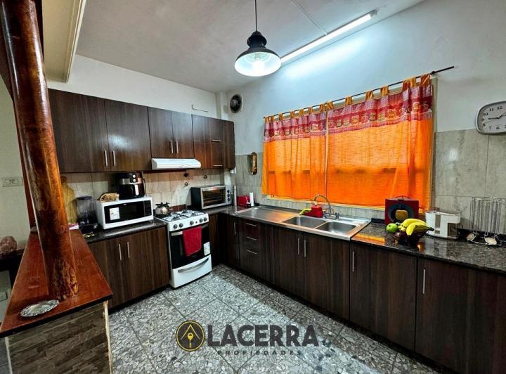 Casa · 107m² · 3 Ambientes · 1 Cochera