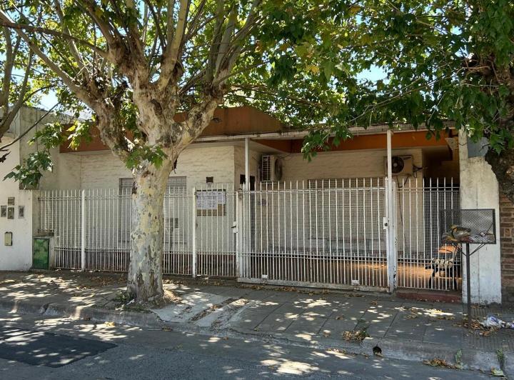 Casa · 334m² · 4 Ambientes · 1 Cochera