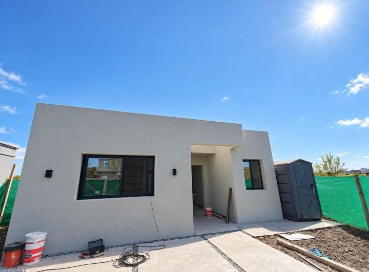 Casa · 148m² · 4 Ambientes · 2 Cocheras
