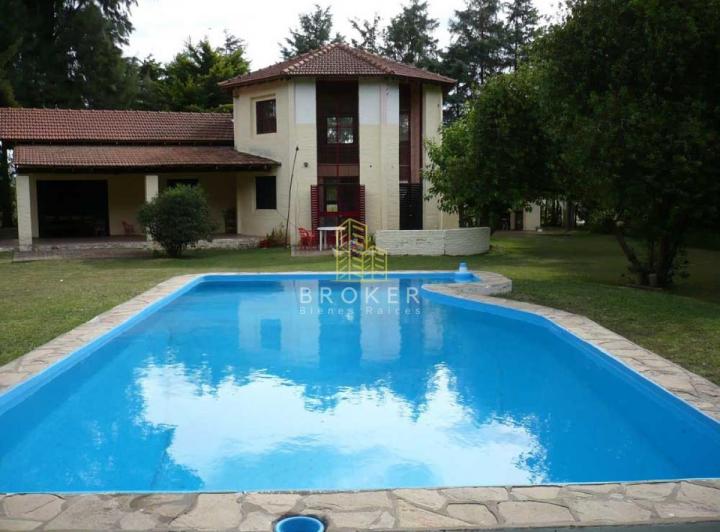 Casa · 140m² · 3 Ambientes · 1 Cochera