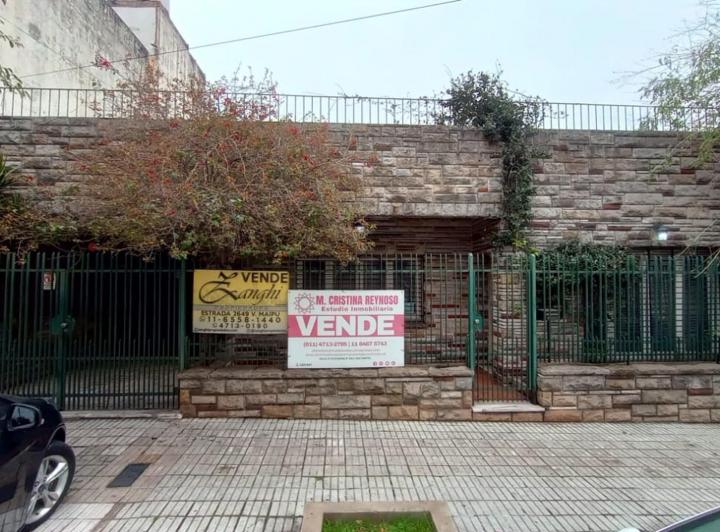 Casa · 160m² · 3 Ambientes · 3 Cocheras