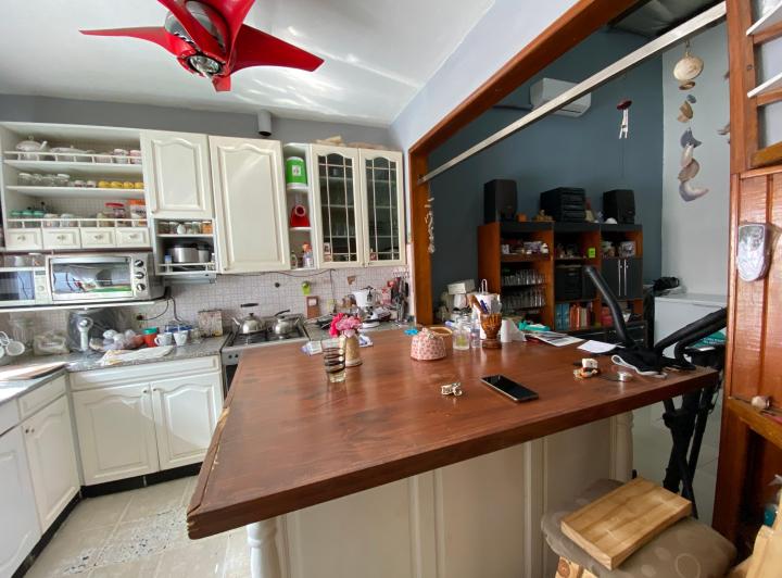 Casa · 88m² · 4 Ambientes · 3 Cocheras