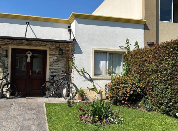 Casa · 140m² · 4 Ambientes