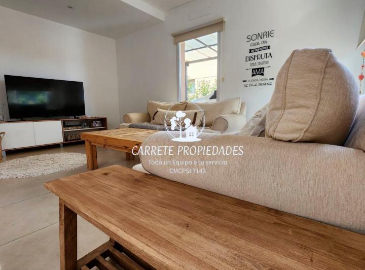 Casa · 168m² · 4 Ambientes · 1 Cochera