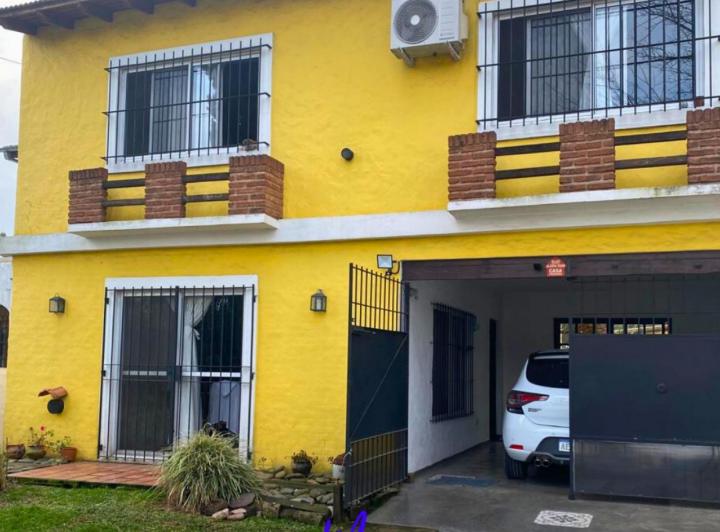 Casa · 3 Dormitorios