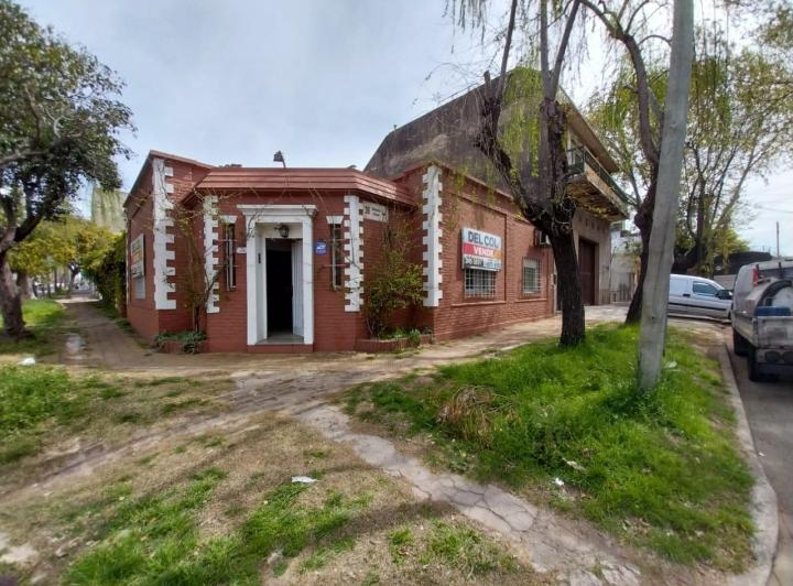 Casa · 185m² · 4 Ambientes · 3 Cocheras