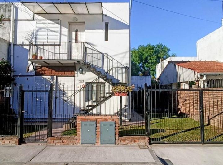 Casa · 95m² · 5 Ambientes · 1 Cochera