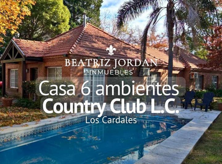 Casa · 144m² · 6 Ambientes · 3 Cocheras