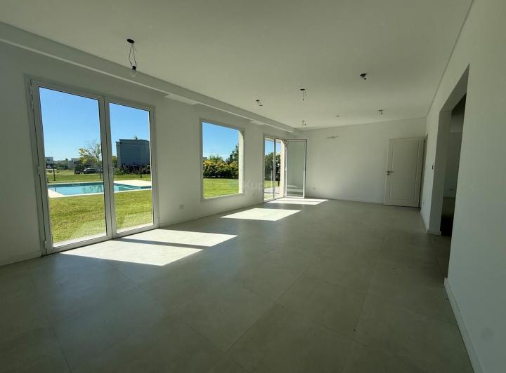 Casa · 170m² · 4 Ambientes