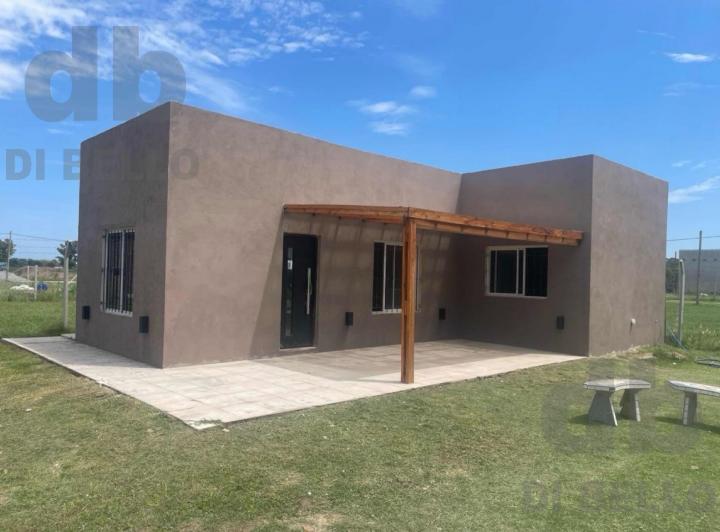Casa · 600m² · 2 Dormitorios · 1 Cochera