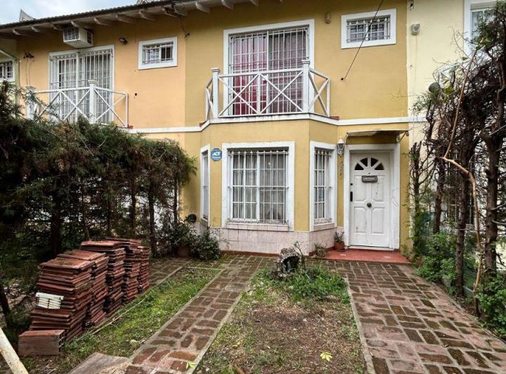 Casa · 90m² · 3 Ambientes · 1 Cochera