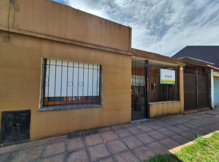 Casa · 91m² · 3 Ambientes · 3 Cocheras