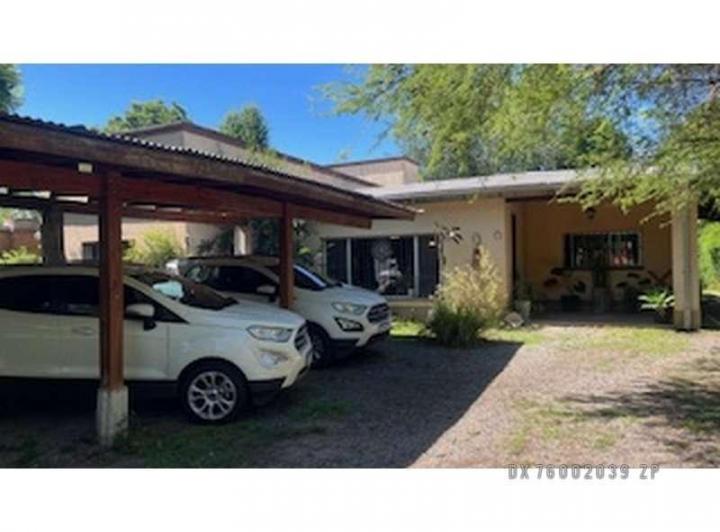 Casa · 245m² · 4 Ambientes