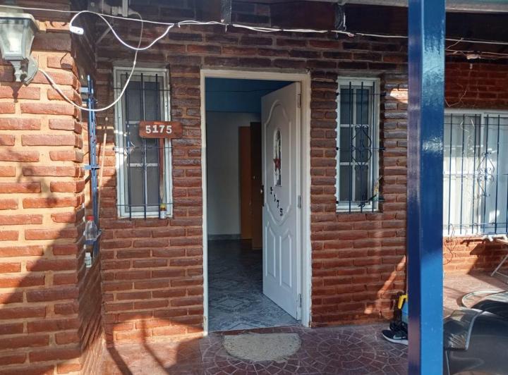 Casa · 200m² · 3 Ambientes · 1 Cochera