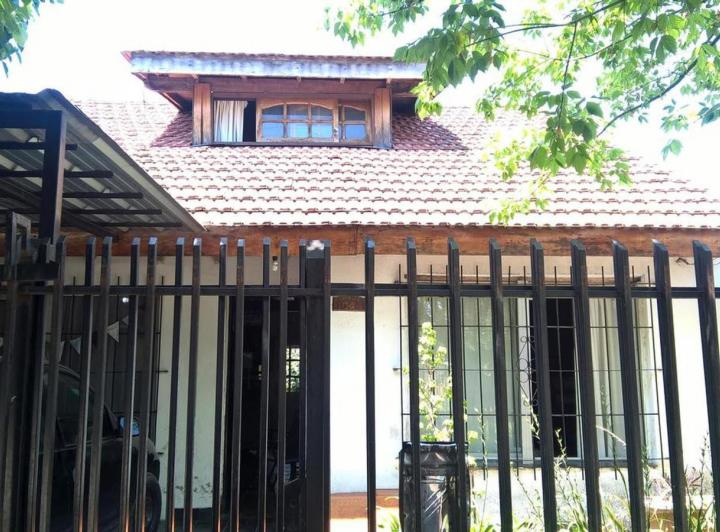 Casa · 140m² · 4 Ambientes · 1 Cochera