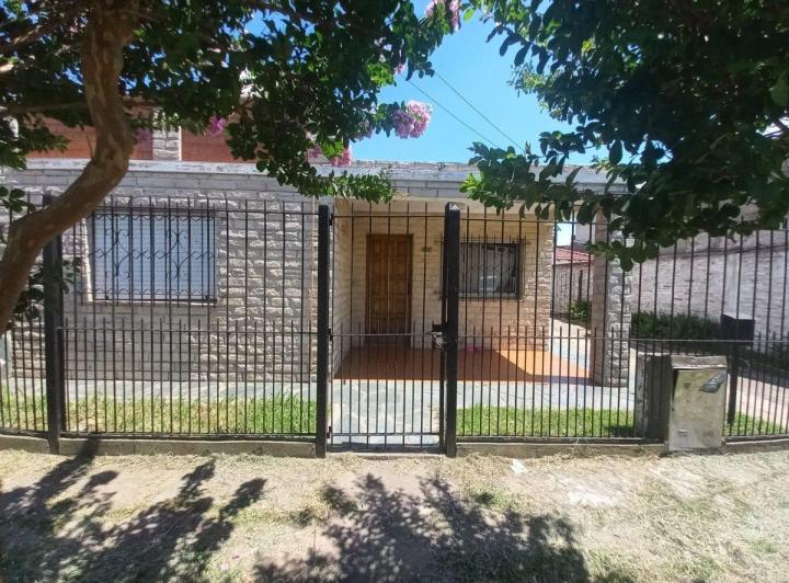 Casa · 76m² · 3 Ambientes · 1 Cochera