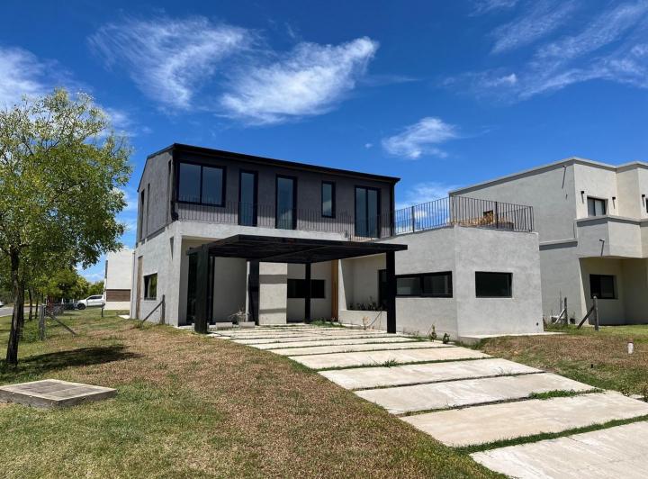 Casa · 167m² · 5 Ambientes