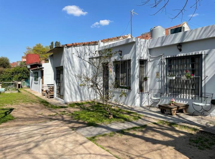 Casa · 130m² · 4 Ambientes · 1 Cochera