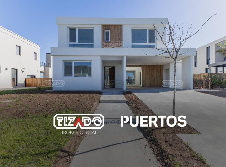 Casa · 225m² · 5 Ambientes · 1 Cochera