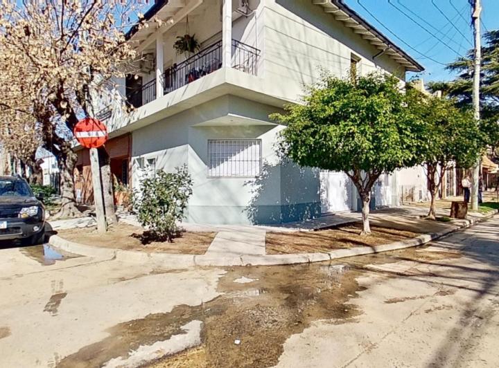 Casa · 157m² · 6 Ambientes
