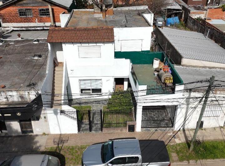 Casa · 120m² · 6 Ambientes · 1 Cochera