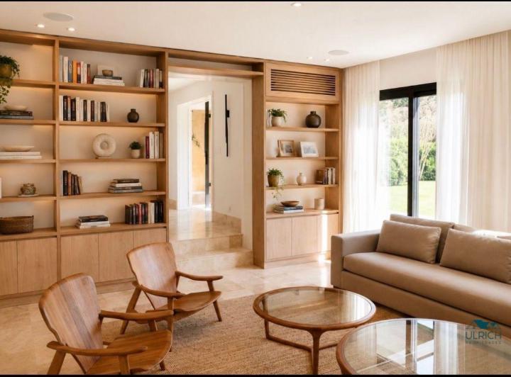 Casa · 411m² · 8 Ambientes · 4 Cocheras