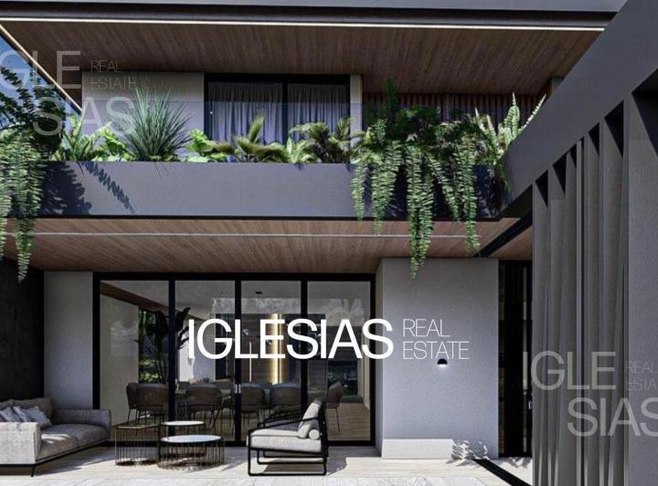 Casa · 444m² · 8 Ambientes · 2 Cocheras