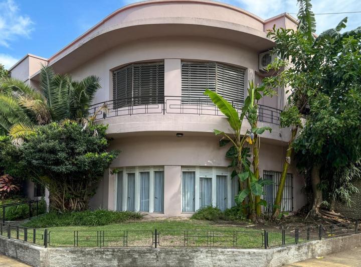 Casa · 232m² · 5 Ambientes