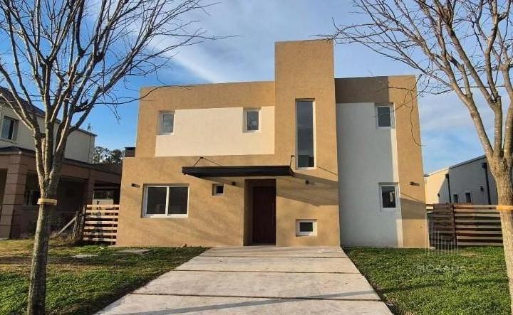 Casa · 146m² · 4 Ambientes