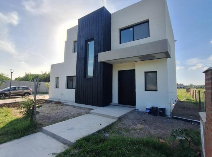 Casa · 190m² · 5 Ambientes · 1 Cochera