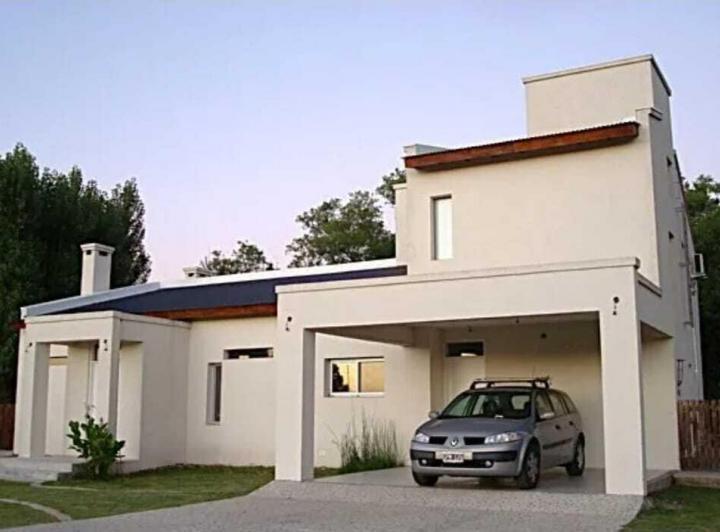 Casa · 240m² · 5 Ambientes