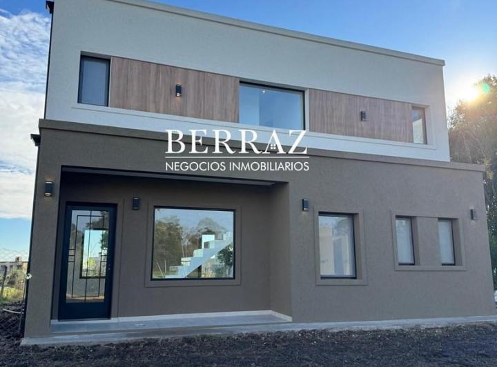 Casa · 147m² · 6 Ambientes · 3 Cocheras