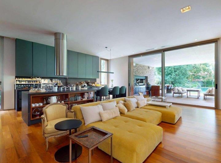 Casa · 2000ha · 5 Ambientes · 5 Cocheras