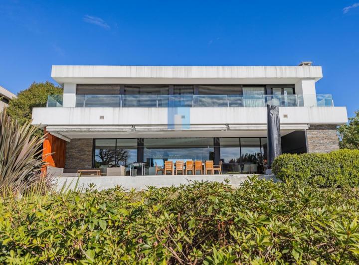 Casa · 500m² · 7 Ambientes · 2 Cocheras