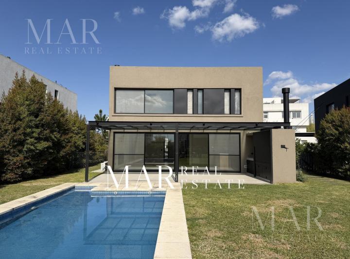 Casa · 197m² · 5 Ambientes · 1 Cochera