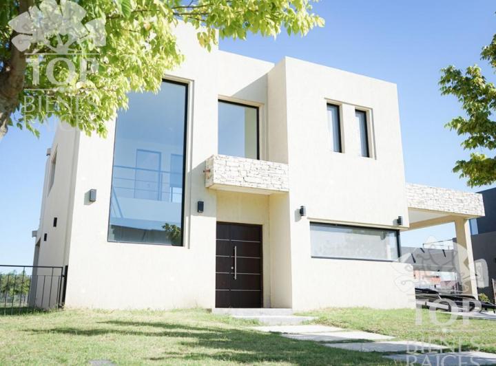 Casa · 191ha · 3 Ambientes