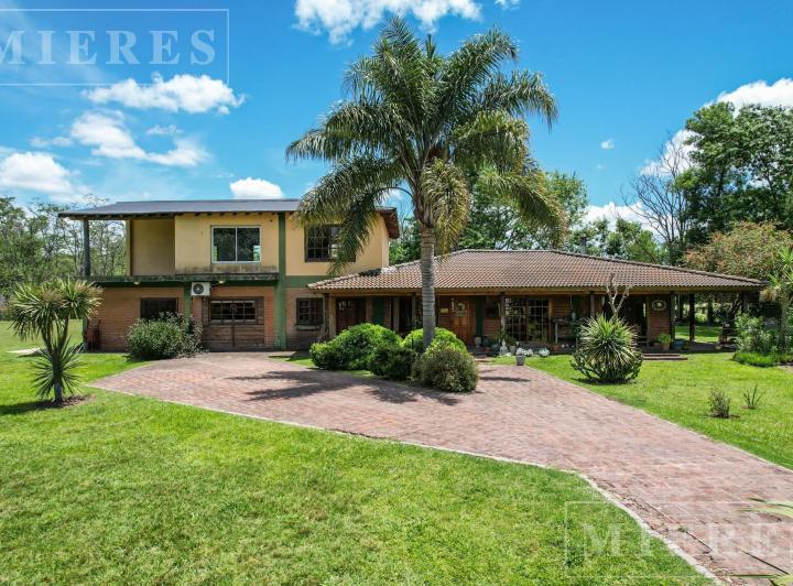 Casa · 350m² · 7 Ambientes